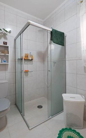 Casa à venda com 130m², 3 quartos e 1 vagaBanheiro