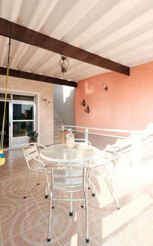 Casa à venda com 130m², 3 quartos e 1 vagaVaranda
