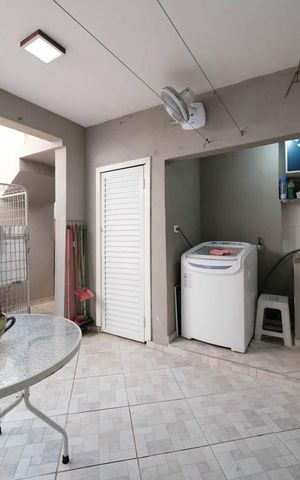 Casa à venda com 130m², 3 quartos e 1 vagaÁrea gourmet