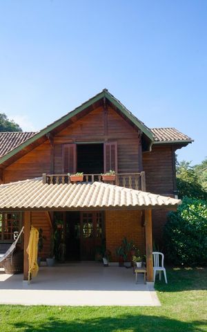 Casa de condomínio para alugar com 174m², 4 quartos e 3 vagas Casa de condomínio para alugar com 174m², 4 quartos e 3 vagasFachada