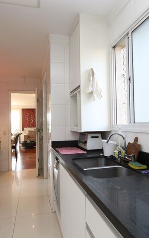 Apartamento à venda com 118m², 3 quartos e 2 vagasCozinha