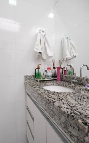 Casa à venda com 75m², 2 quartos e 1 vagaBanheiro
