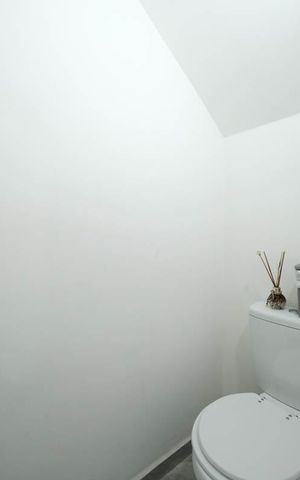 Casa à venda com 75m², 2 quartos e 1 vagaLavabo