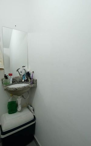 Casa à venda com 75m², 2 quartos e 1 vagaLavabo