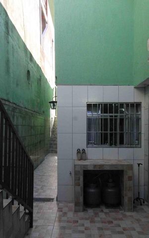 Casa à venda com 140m², 2 quartos e 2 vagas Casa à venda com 140m², 2 quartos e 2 vagasQuintal