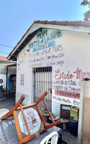 Casa para alugar com 280m², 2 quartos e 6 vagas Casa para alugar com 280m², 2 quartos e 6 vagasFachada