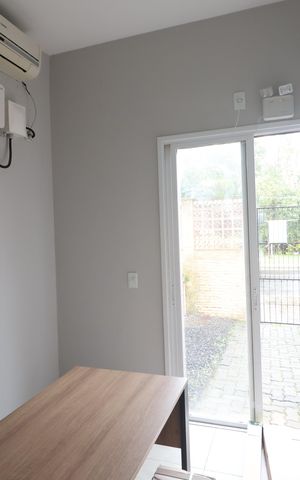 Casa à venda com 73m², 3 quartos e 2 vagasEscritório