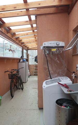 Casa à venda com 73m², 3 quartos e 2 vagasÁrea de Serviço