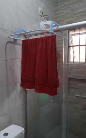 Casa à venda com 73m², 3 quartos e 2 vagasBanheiro
