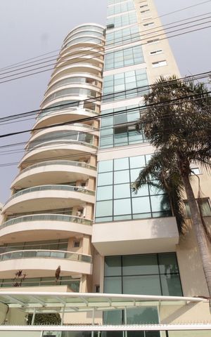 Apartamento para alugar com 180m², 3 quartos e 3 vagasFachada