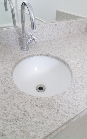 Apartamento para alugar com 180m², 3 quartos e 3 vagasBanheiro do Quarto 1