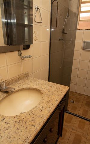 Casa à venda com 125m², 3 quartos e 2 vagas Casa à venda com 125m², 3 quartos e 2 vagasBanheiro Social