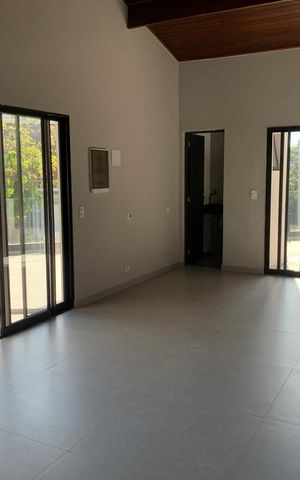 Casa de condomínio para alugar com 380m², 3 quartos e 2 vagas Casa de condomínio para alugar com 380m², 3 quartos e 2 vagasSala