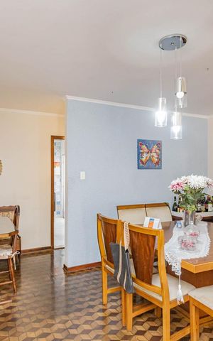 Casa à venda com 210m², 3 quartos e 5 vagasSala