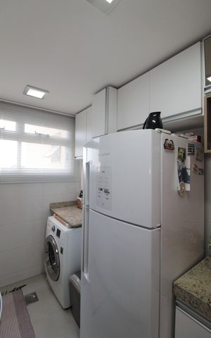 Apartamento para alugar com 65m², 3 quartos e 1 vagaCozinha e Área de Serviço