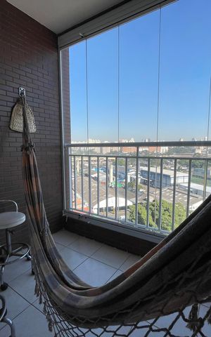 Apartamento à venda com 62m², 2 quartos e 1 vaga Apartamento à venda com 62m², 2 quartos e 1 vagaVaranda