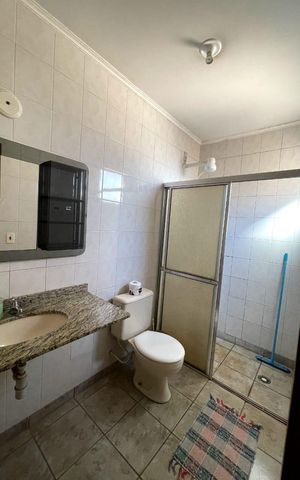 Apartamento para alugar com 82m², 3 quartos e 1 vaga Apartamento para alugar com 82m², 3 quartos e 1 vagaBanheiro 1