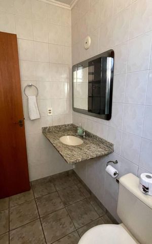 Apartamento para alugar com 82m², 3 quartos e 1 vaga Apartamento para alugar com 82m², 3 quartos e 1 vagaBanheiro 1