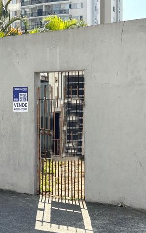 Casa à venda com 65m², 2 quartos e 2 vagasFachada