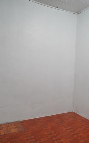 Casa para alugar com 48m², 1 quarto e 1 vagaQuarto