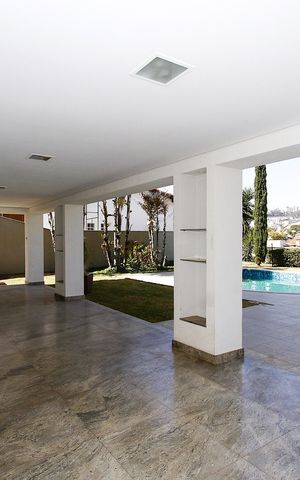 Casa à venda com 540m², 5 quartos e 6 vagasÁrea externa