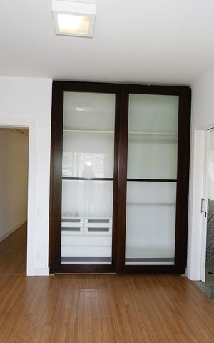 Casa à venda com 540m², 5 quartos e 6 vagasQuarto 3 - Suíte