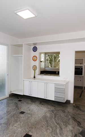 Casa à venda com 540m², 5 quartos e 6 vagasCopa