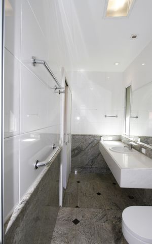 Casa à venda com 540m², 5 quartos e 6 vagasBanheiro do Quarto 3