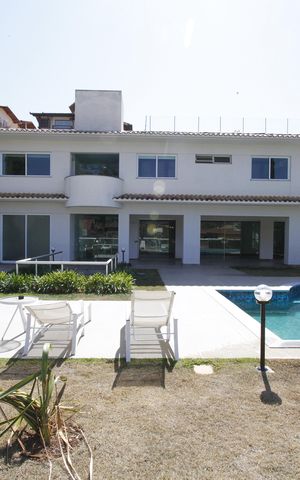 Casa à venda com 540m², 5 quartos e 6 vagasPiscina