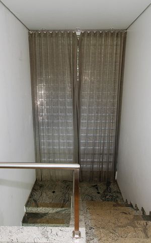 Casa à venda com 540m², 5 quartos e 6 vagasEscada