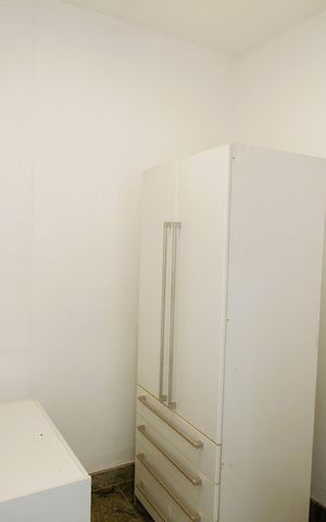 Casa à venda com 540m², 5 quartos e 6 vagasQuarto de Serviço