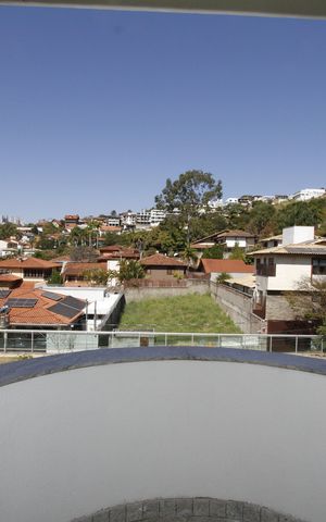Casa à venda com 540m², 5 quartos e 6 vagasVaranda