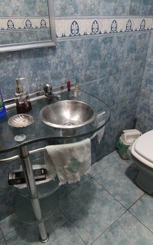 Casa de condomínio à venda com 290m², 5 quartos e 3 vagasLavabo
