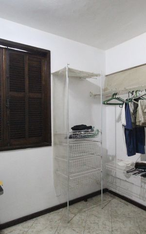 Casa de condomínio à venda com 290m², 5 quartos e 3 vagasQuarto 1