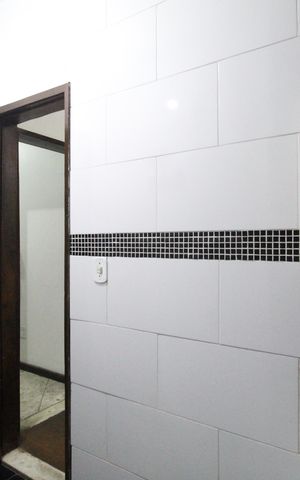 Casa de condomínio à venda com 290m², 5 quartos e 3 vagasBanheiro social