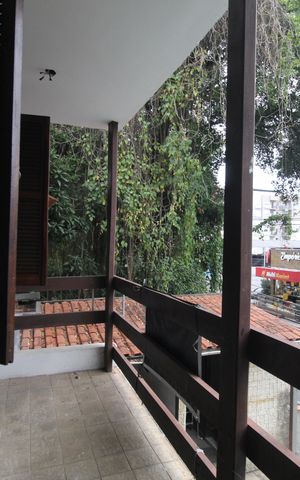 Casa de condomínio à venda com 290m², 5 quartos e 3 vagasVaranda