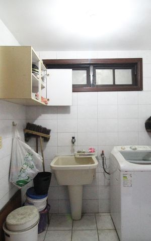Casa de condomínio à venda com 290m², 5 quartos e 3 vagasÁrea de serviço