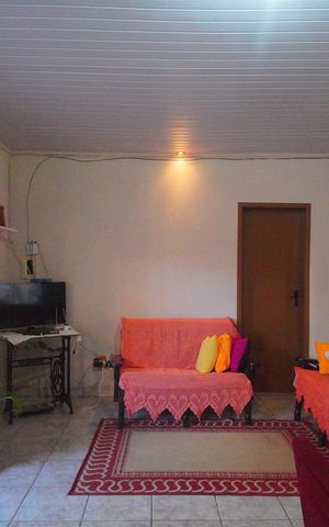 Casa à venda com 180m², 3 quartos e 4 vagasSala
