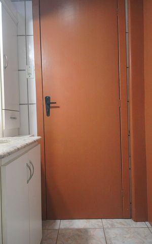 Casa à venda com 180m², 3 quartos e 4 vagasBanheiro da Suíte 2