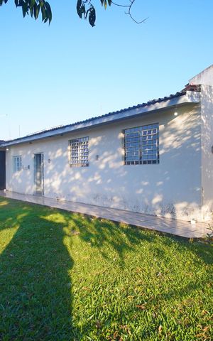 Casa à venda com 180m², 3 quartos e 4 vagasÁrea externa