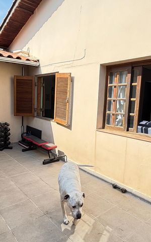 Casa à venda com 178m², 2 quartos e 3 vagas Casa à venda com 178m², 2 quartos e 3 vagasQuintal