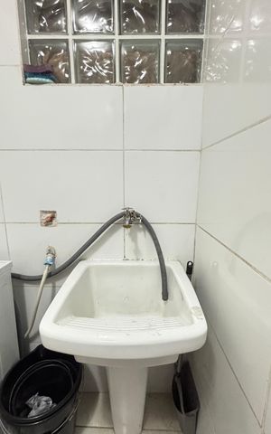 Casa à venda com 178m², 2 quartos e 3 vagas Casa à venda com 178m², 2 quartos e 3 vagasÁrea de Serviço