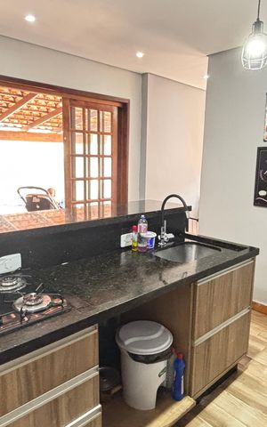 Casa à venda com 178m², 2 quartos e 3 vagas Casa à venda com 178m², 2 quartos e 3 vagasCozinha