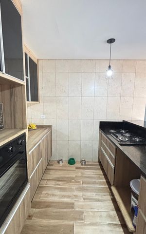 Casa à venda com 178m², 2 quartos e 3 vagas Casa à venda com 178m², 2 quartos e 3 vagasCozinha