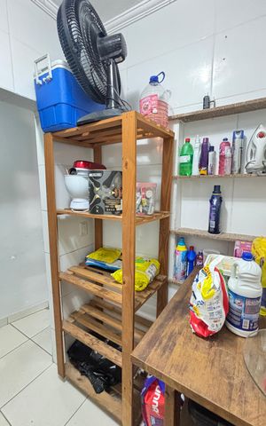 Casa à venda com 178m², 2 quartos e 3 vagas Casa à venda com 178m², 2 quartos e 3 vagasÁrea de Serviço