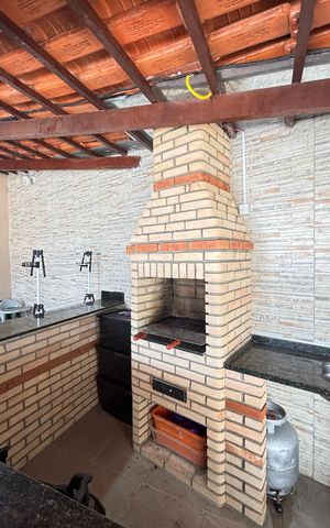 Casa à venda com 178m², 2 quartos e 3 vagas Casa à venda com 178m², 2 quartos e 3 vagasQuintal - Churrasqueira