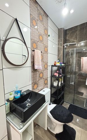 Casa à venda com 178m², 2 quartos e 3 vagas Casa à venda com 178m², 2 quartos e 3 vagasBanheiro da Suíte 1