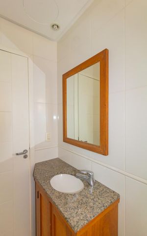 Apartamento para alugar com 81m², 2 quartos e 1 vaga Apartamento para alugar com 81m², 2 quartos e 1 vagaBanheiro Social