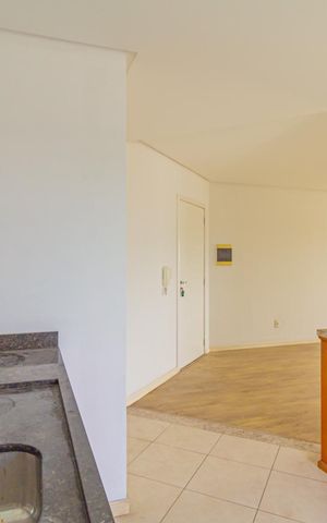 Apartamento para alugar com 81m², 2 quartos e 1 vaga Apartamento para alugar com 81m², 2 quartos e 1 vagaCozinha e Área de Serviço