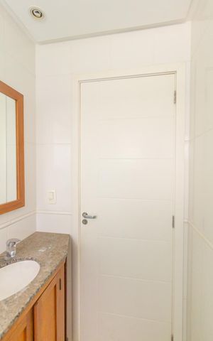 Apartamento para alugar com 81m², 2 quartos e 1 vaga Apartamento para alugar com 81m², 2 quartos e 1 vagaBanheiro da Suíte